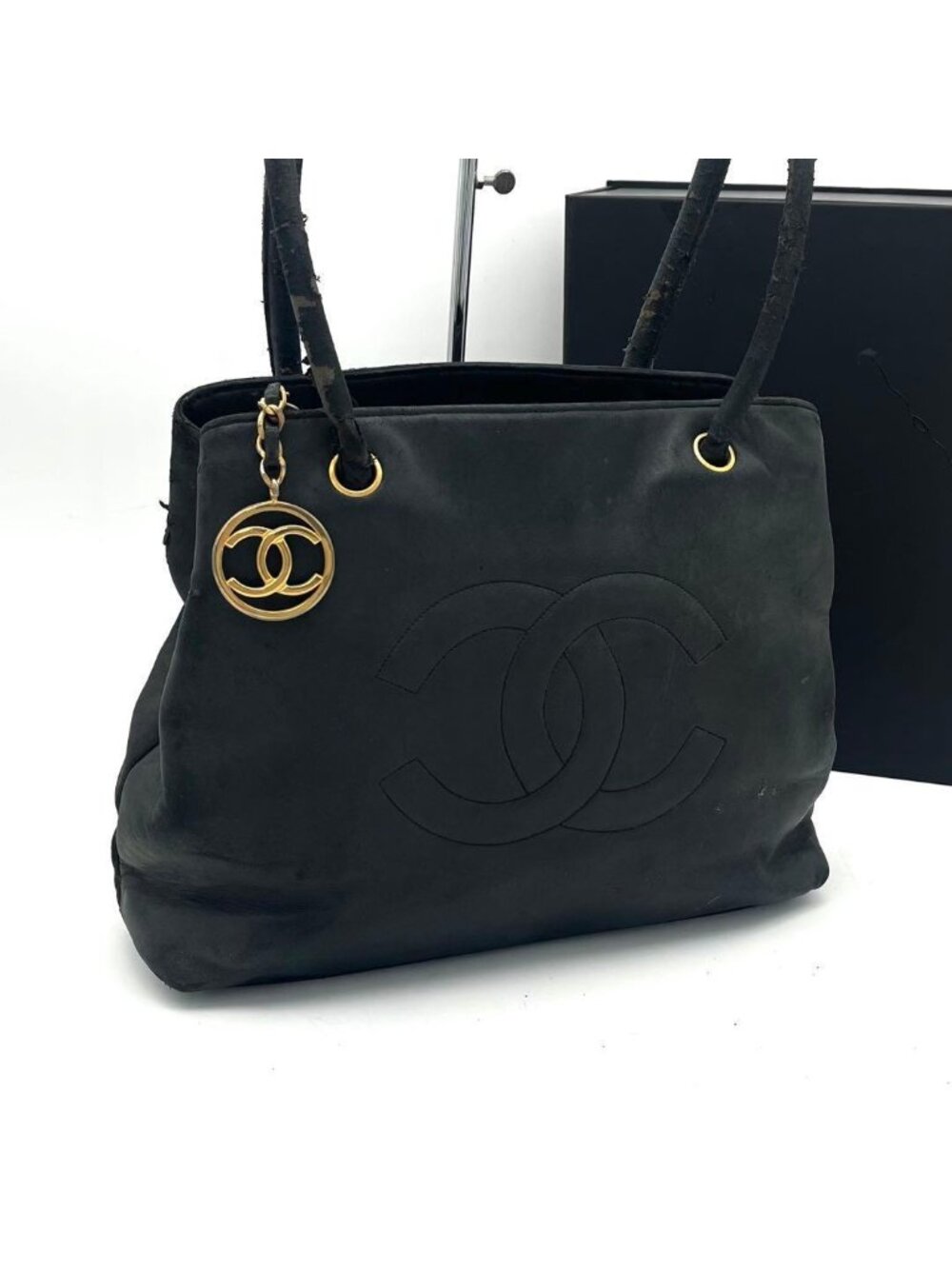 Chanel Lambskin CC Logo Tote Black Jumbo - Picture 9 of 9